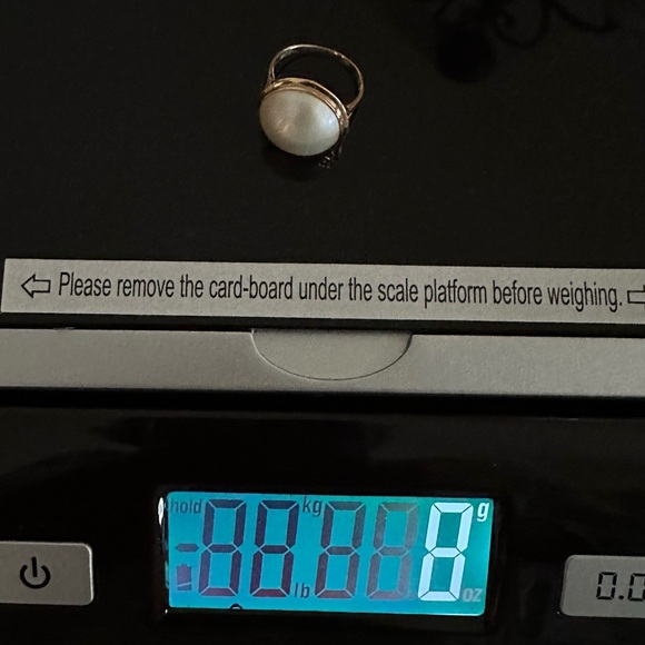 Simple yet elegant 14k mabe pearl ring 16.8mm. Size 5.75 - Picture 5 of 5